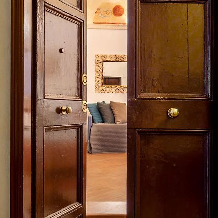Colosseo 62 Apartment Рим Екстер'єр фото